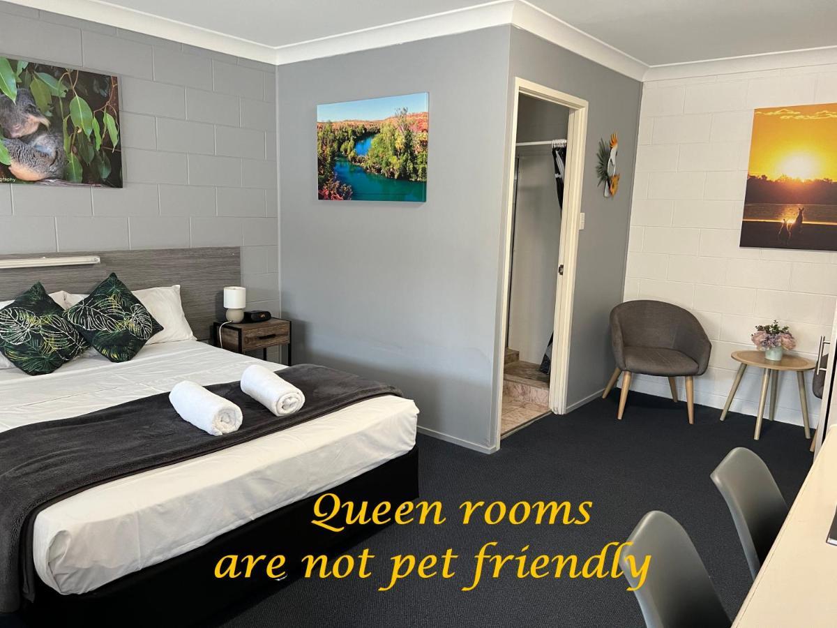 Spanish Lace Motor Inn Таунсвіль Екстер'єр фото